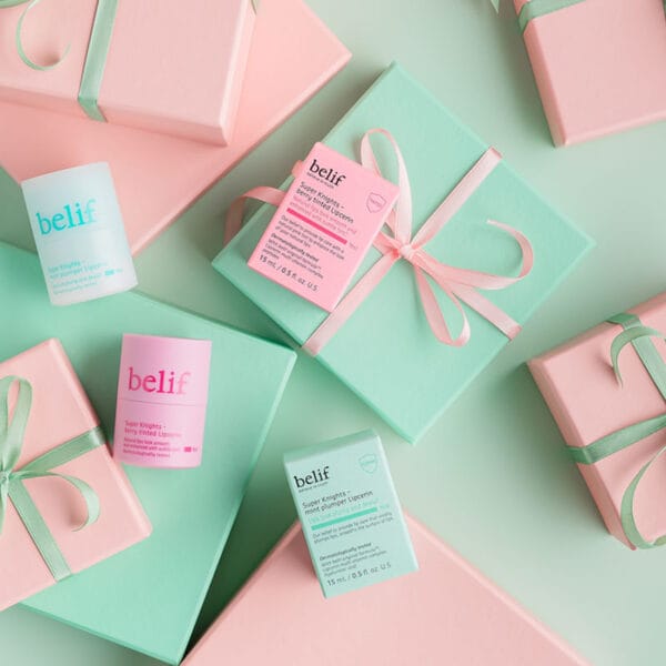 belif Mint Plumper and Berry Tinted Lipcerin 15ml – Imagebild verschiedene Geschmäcker, Pfefferminz und Erdbeere in Geschenkverpackung