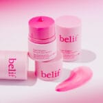 belif Multi Vitamin Pink Lipcerin 15ml – Pflegender Lippenbalsam & Maske mit pinkem Farbton, Cranberry-Erdbeer-Aroma und Multi-Vitamin-Komplex. Abbildung Lippenbalsam mit pinkem Inhalt.