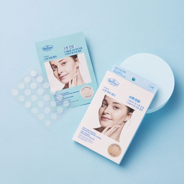 Dr. Belmeur Clarifying Cover Spot Patches - transparent acne and pimple patches with tea tree oil, salicylic acid and fireweed extract. Picture content of the product. 